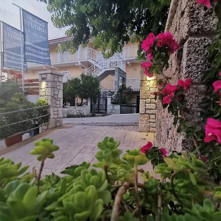 Aparthotel The Mathraki (adults Only) Arillas Agiou Georgiou