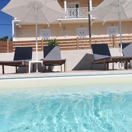 The Mathraki Studios Aparthotel Arillas (Corfu)